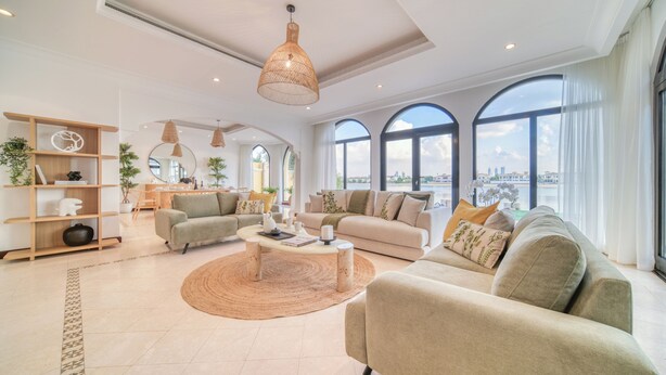 Villa – premium, 6 soverom, privat basseng, strandutsikt | Oppholdsområde