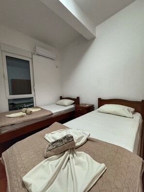 2 slaapkamers, een strijkplank/strijkijzer, wifi, beddengoed