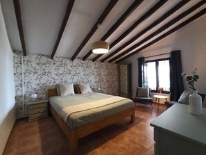 Superior-Doppelzimmer, Gartenblick | Zimmersafe, Verdunkelungsvorhänge, Bügeleisen/Bügelbrett