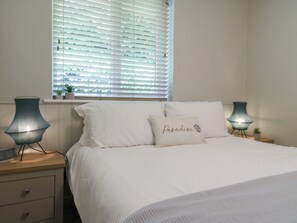 Cottage | 3 bedrooms, individually decorated, individually furnished, free WiFi - 1 Kessingland Cottages (Lowestoft)