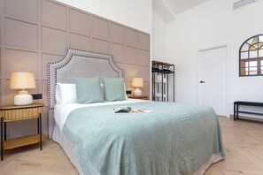 1 slaapkamer, een strijkplank/strijkijzer, gratis wifi, beddengoed