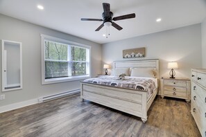 6 bedrooms, free WiFi, bed sheets