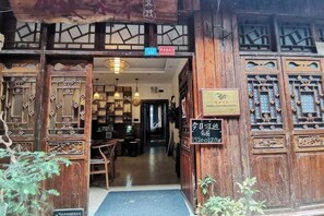 Ảnh chưa phân loại, 2 trong số 30 ảnh, nút