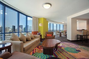 Panoramic Room | Living area