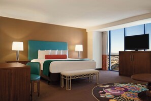 Laptop workspace, blackout drapes, iron/ironing board, free WiFi - Masquerade Tower at Rio Hotel & Casino (Las Vegas)