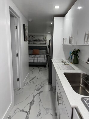 Interior - Luna ' (Miami)