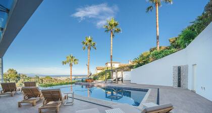 Villa Bleu Cannes - 6 bedroom Villa