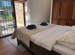 3 bedrooms, iron/ironing board, travel cot, WiFi