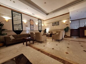Reception - Manar Al Iman Hotel (Madinah)