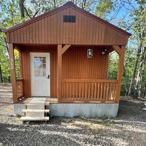 Exterior detail - Cozy cabin with AC and WiFi in delightful Murfreesboro (Murfreesboro)