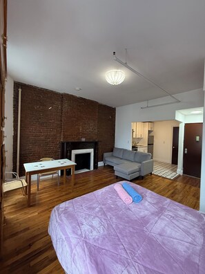 1 chambre, fer et planche à repasser, Wi-Fi, draps fournis