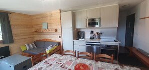 Interior - 1st floor, balcony, ski locker, 48m², Valfréjus (Valfréjus)