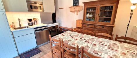 Fridge, microwave, dishwasher