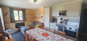Fridge, microwave, dishwasher - 1st floor, balcony, ski locker, 48m², Valfréjus (Valfréjus)