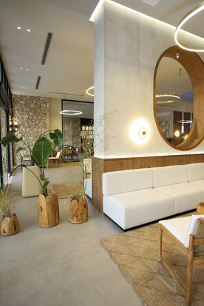 Interior detail - Oricon Coast (Orikum)