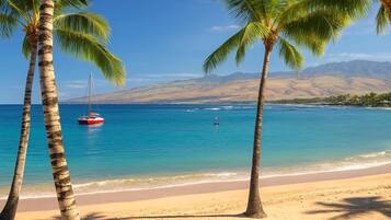 Kondominium (2 Bedrooms) | Bagian depan properti