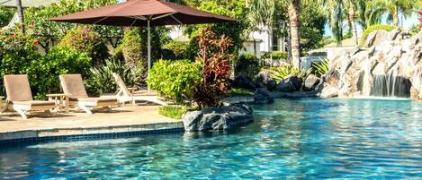 Condo (2 Bedrooms) | Pool