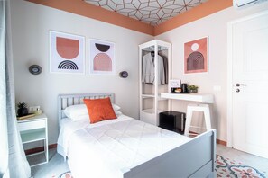 4 bedrooms, desk, travel cot, free WiFi - Beautiful apartment 10 minutes from the historic center, FREE WIFI 1GB (Genova)