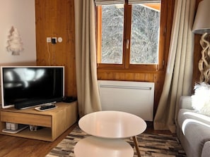 Smart TV - Les Saisies, Chalet Carons 7, 4 pers, 3 *, Grand confort, La Forêt area, (Villard-sur-Doron)