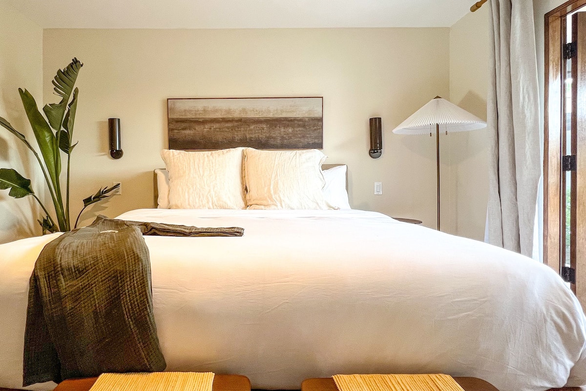 Rom, 1 kingsize-seng, terrasse (House) | Minibar, wi-fi (inkludert) og sengetøy