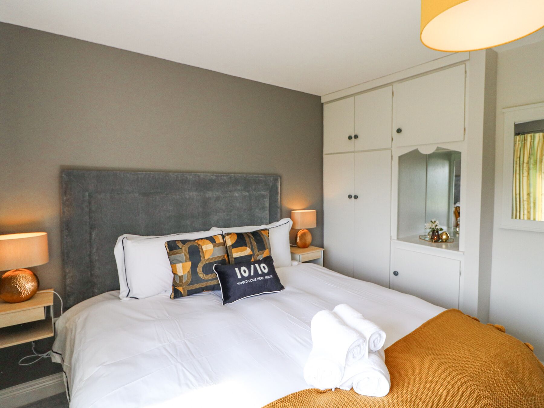5 bedrooms, individually decorated, individually furnished, free WiFi