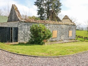 Property grounds - Teach Ards (Kenmare)