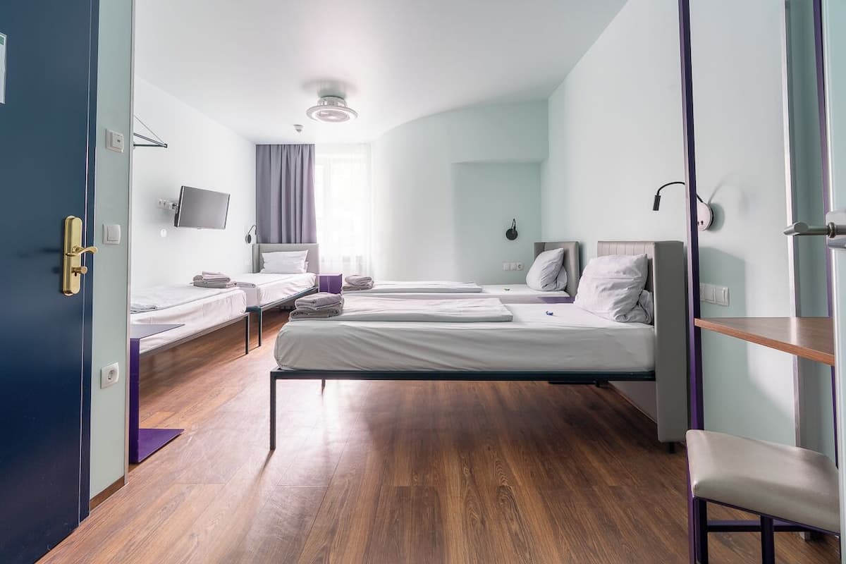 Classic Quadruple Room | Wi-fi percuma, cadar katil