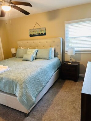 5 bedrooms, iron/ironing board, WiFi, bed sheets