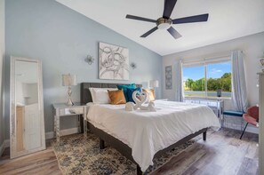 Casa de ciudad, varias camas, patio (Daisy’s Luxury Retreat) | 3 habitaciones, decoración personalizada y muebles diferentes