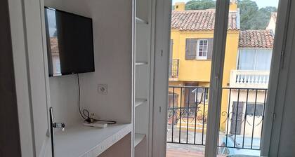 2 rooms for 3 persons