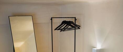 1 soverom, strykejern/-brett, wi-fi (inkludert) og sengetøy