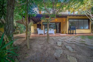 Villa | Terrace/patio