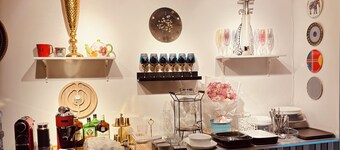 Charming 3-bedroom bed & breakfast with AC, WiFi in awesome Dubai