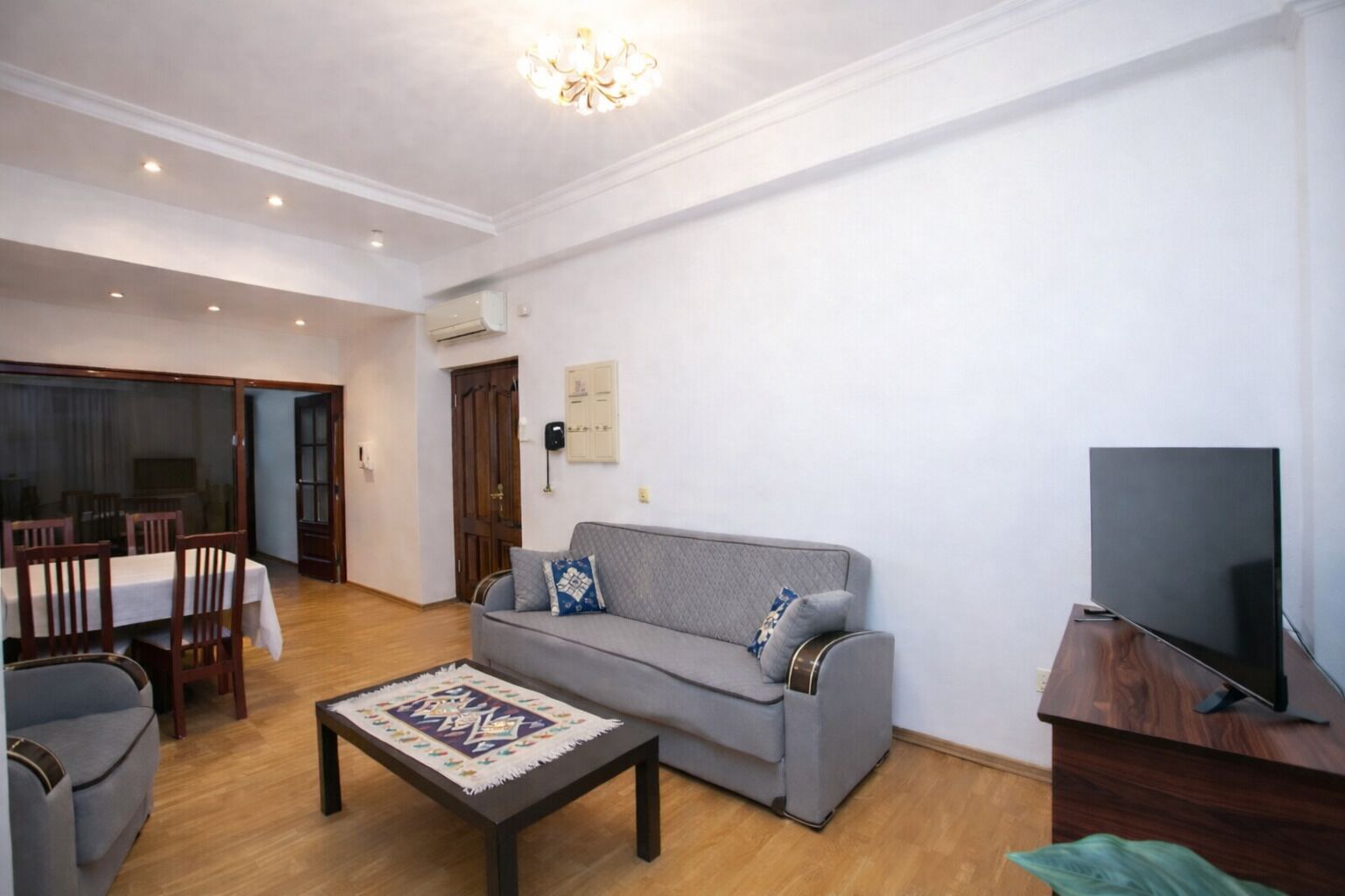 Appartement, niet-roken, keuken | Een bureau, een laptopwerkplek, verduisterende gordijnen