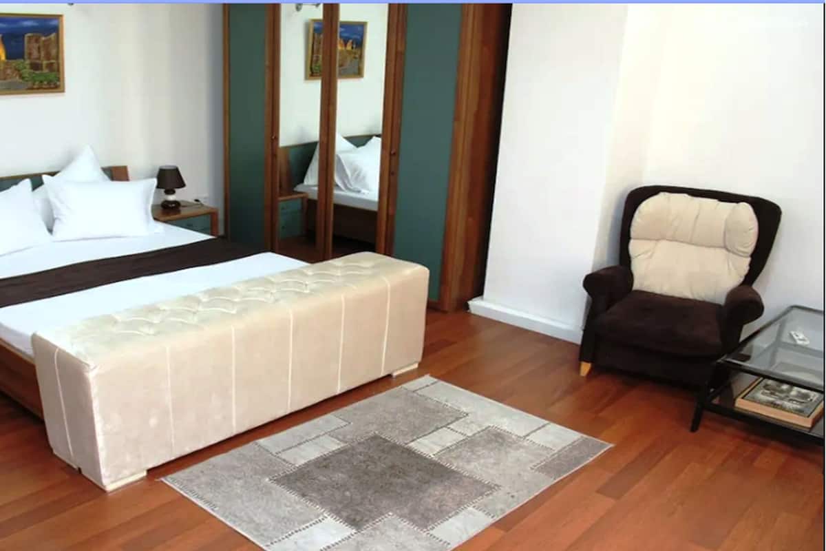 Apartamento, 2 habitaciones, no fumadores | 4 dormitorios, escritorio, espacio para trabajar con un portátil