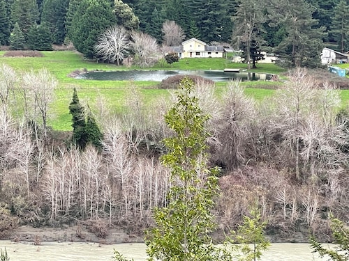 Comfortable home near the Avenue of the Giants with large pond on the Eel River.