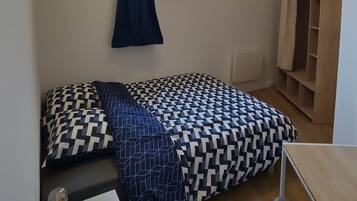 3 bedrooms, WiFi, bed sheets