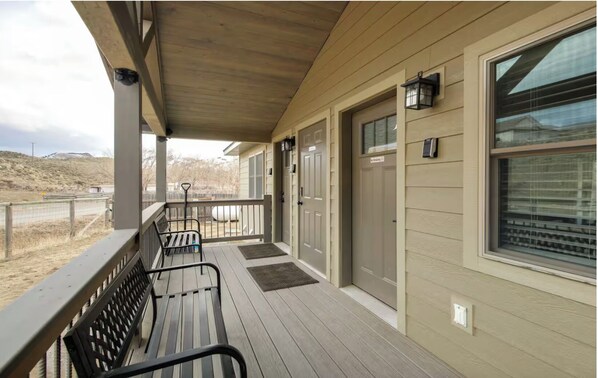 Property grounds - Yellowstone Escape! Unit 1 -Main Level (Gardiner)