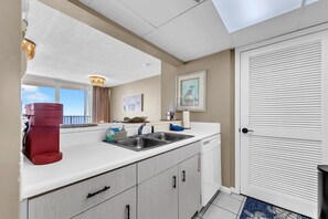 Condo, 1 King Bed with Sofa bed (Long Beach Resort 4-1305) | Private kitchen
