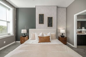 Leilighet, 1 kingsize-seng, kjøkken, hageutsikt (Queen City Views 4) | 1 soverom og wi-fi (inkludert)