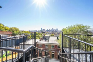 アパートメント キングベッド 1 台 キッチン ガーデンビュー (Queen City Views 4) | 施設の敷地
