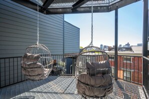 Apartment, Multiple Beds, Kitchen, City View (Queen City Views 3) | Terrace/patio