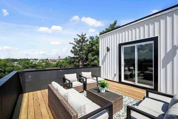 Ferienhaus, Mehrere Betten, Küche, Gartenblick (Heights on Wayne by Blackhouse) | Terrasse/Patio