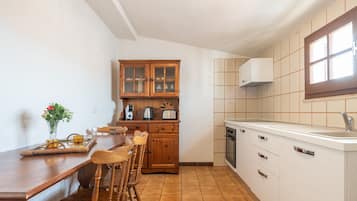 Kühlschrank, Ofen, Herdplatte, Geschirrspüler