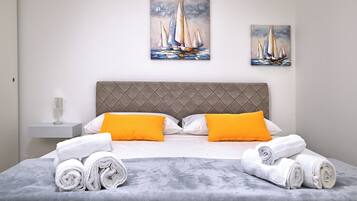 1 bedroom, WiFi, bed sheets