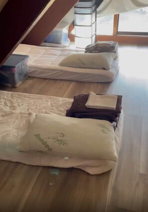 1 bedroom, iron/ironing board, WiFi, bed sheets - Incline Village 1 Queen 1Bath with AC, WiFi & Parking (Incline Village)