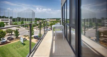 Anthem House Huntsville MidCity, powered by Placemakr