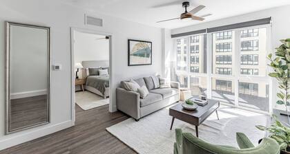 Anthem House Huntsville MidCity, powered by Placemakr