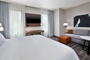 1 bedroom, desk, WiFi, bed sheets