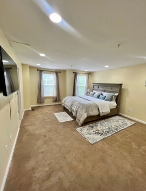 6 Schlafzimmer, Bügeleisen/Bügelbrett, WLAN, Bettwäsche